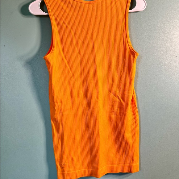 Women’s Zyia, ribbed tank top, size medium. - Picture 2 of 4